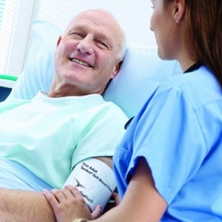 Cardinal Health # 30502111SA - Neonate 2 Soft Disposable Blood Pressure Cuff  4.27.1 cm, 1-Tube, Luer Slip Connector, 40/CS