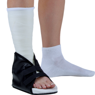 Deroyal # 2005-03 - Medium EZ Walk Vinyl Closed-Toe Cast Boot, EACH